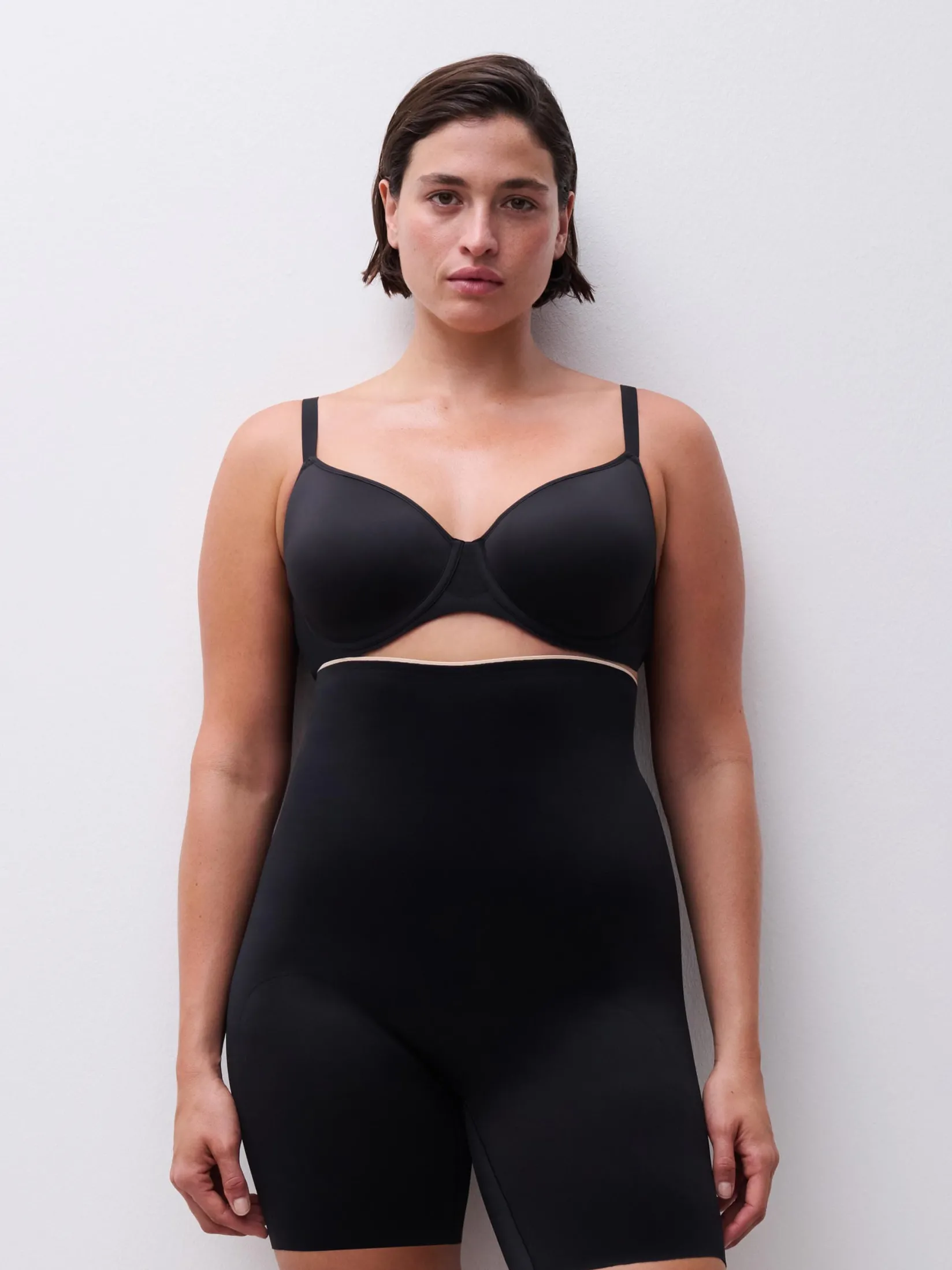 Chantelle Basic Shaping Corrigerende Hoge Taille Slip Met Pijpjes -