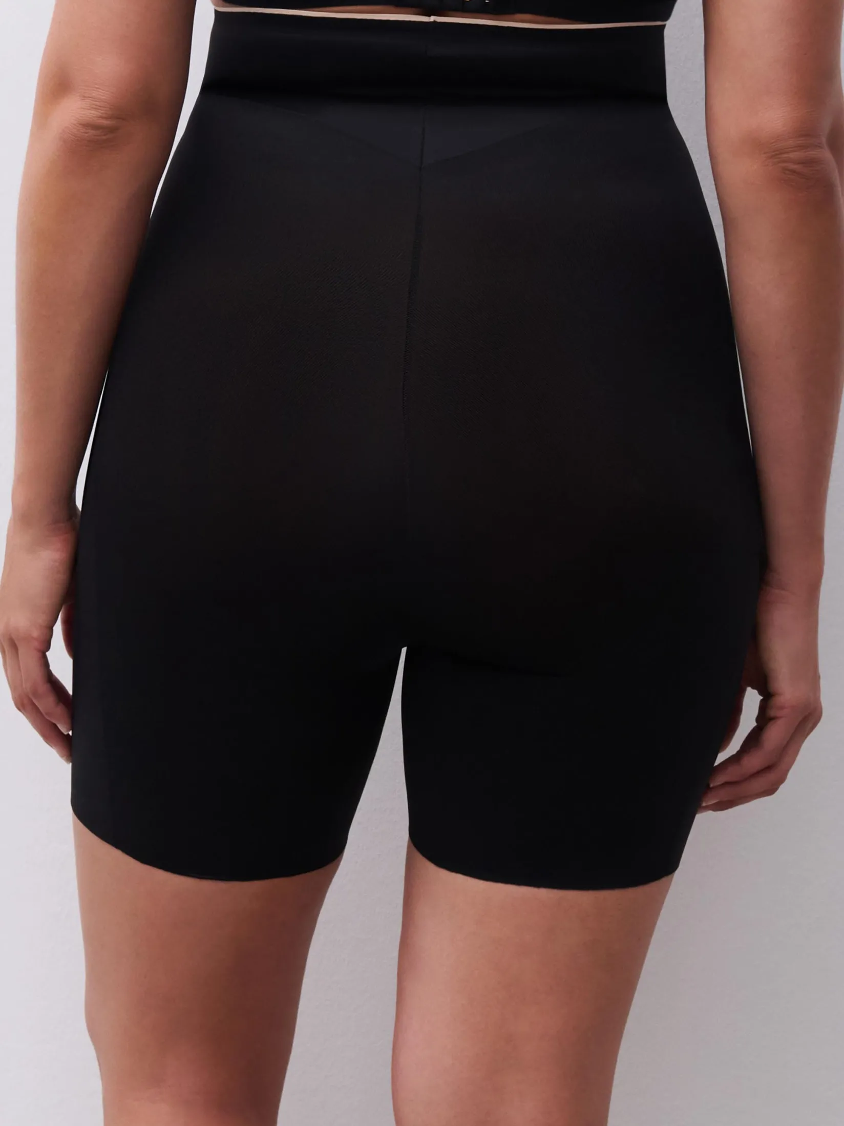 Chantelle Basic Shaping Corrigerende Hoge Taille Slip Met Pijpjes -