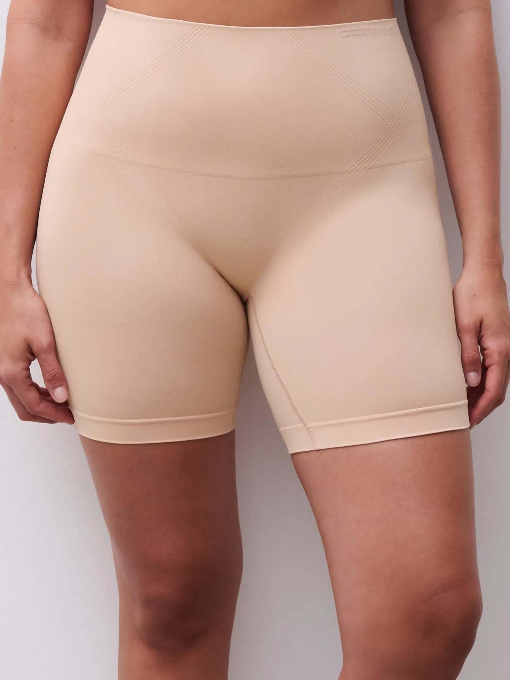 Chantelle SMOOTH COMFORT Smooth Comfort Shapewear - High waist Mid Thigh Short -