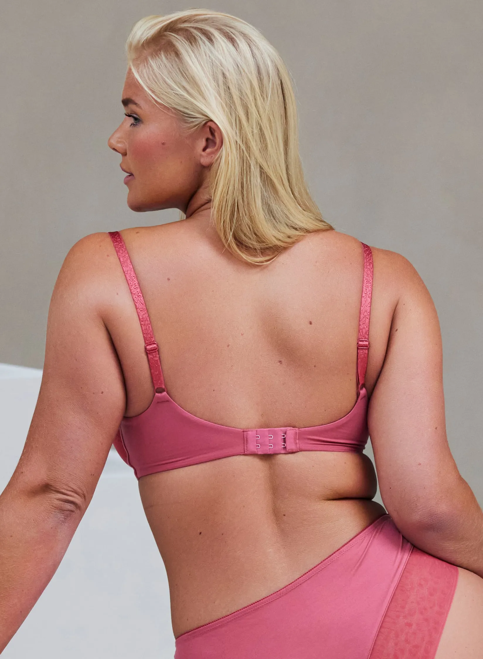 Livera SOFT LACE Voorgevormde Memory BH -